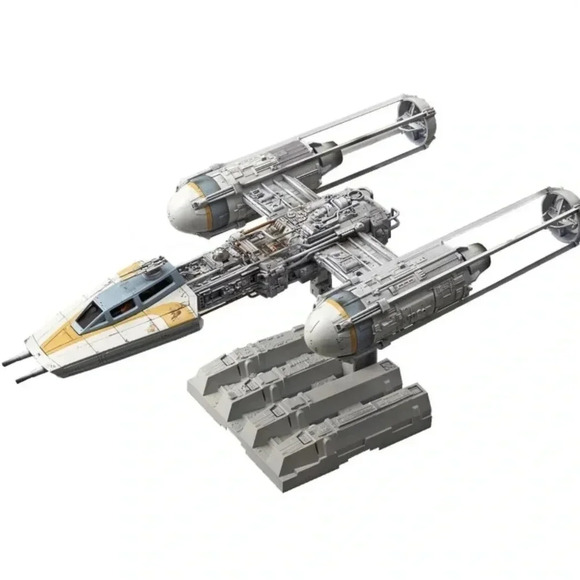 BAN DAI Star Wars Y-Wing Starfighter 1/72 scale Plastic Model Kit - Brand New - Picture 2 of 10